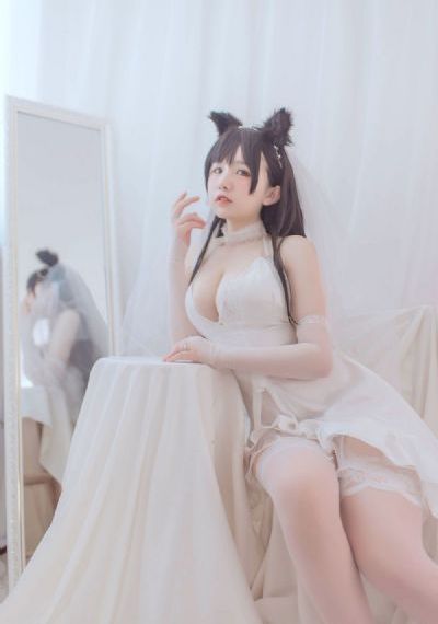 年轻的女教师2在线观看