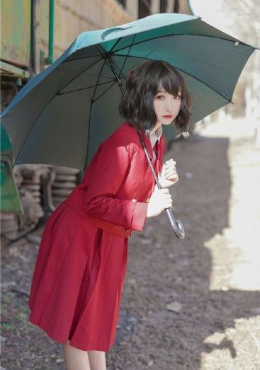 被迫成为女同学的脚奴袜奴