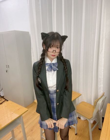 强壮的公次次弄得美女高潮电影